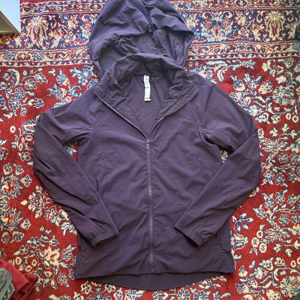 Lululemon Womens Purple Jacket With Hood Size 2 Lightweight Fitted Running